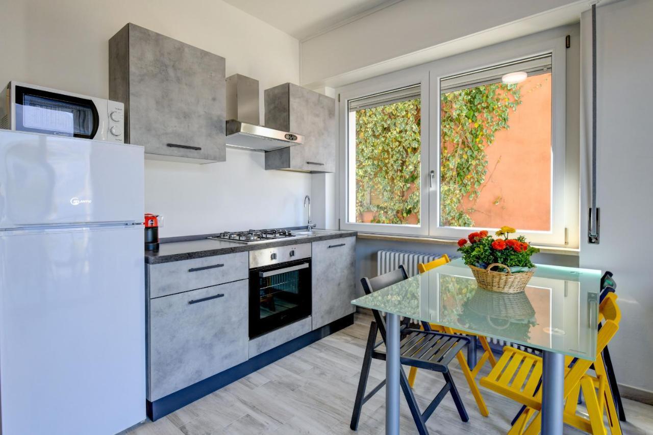 Studio Baldo - Brenzone Holiday Apartments Exterior photo