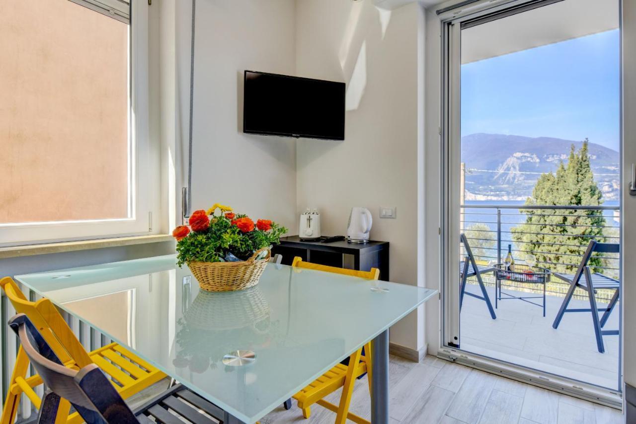 Studio Baldo - Brenzone Holiday Apartments Exterior photo